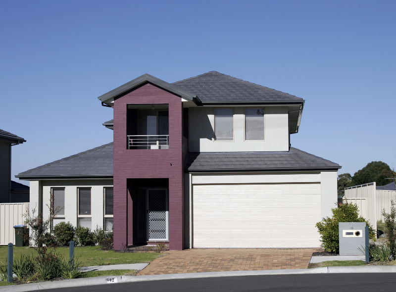 Hiring the Right Overhead Garage Door Repair Contractor In Chicago