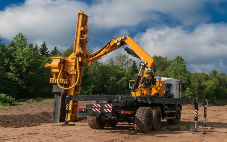 Reasons to Consider Hiring a Professional Crane Service in Florida